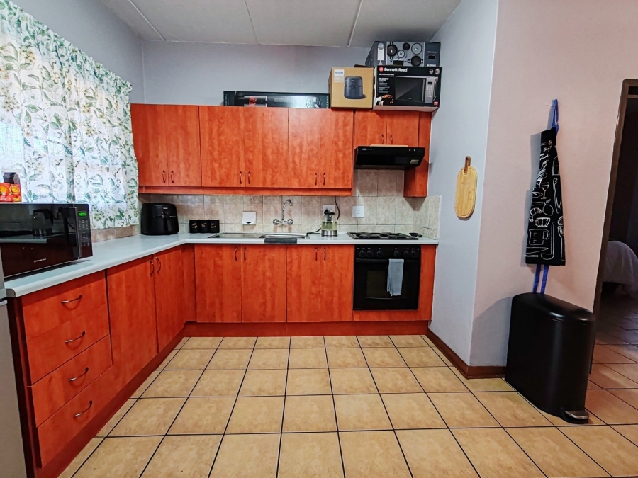 1 Bedroom Property for Sale in Potchefstroom North West